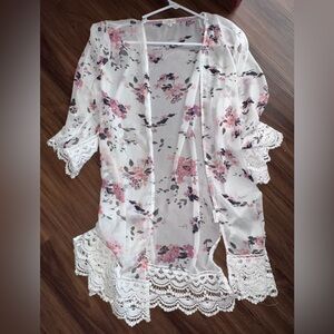 Floral Lace Trim Kimono Robe
